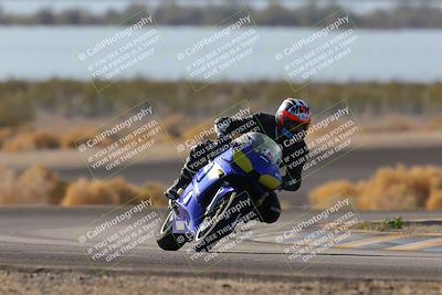 media/Dec-18-2022-SoCal Trackdays (Sun) [[8099a50955]]/Turn 14 (940am)/